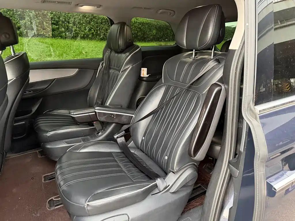 Roewe iMAX8 2023 2022 400TGI Flagship