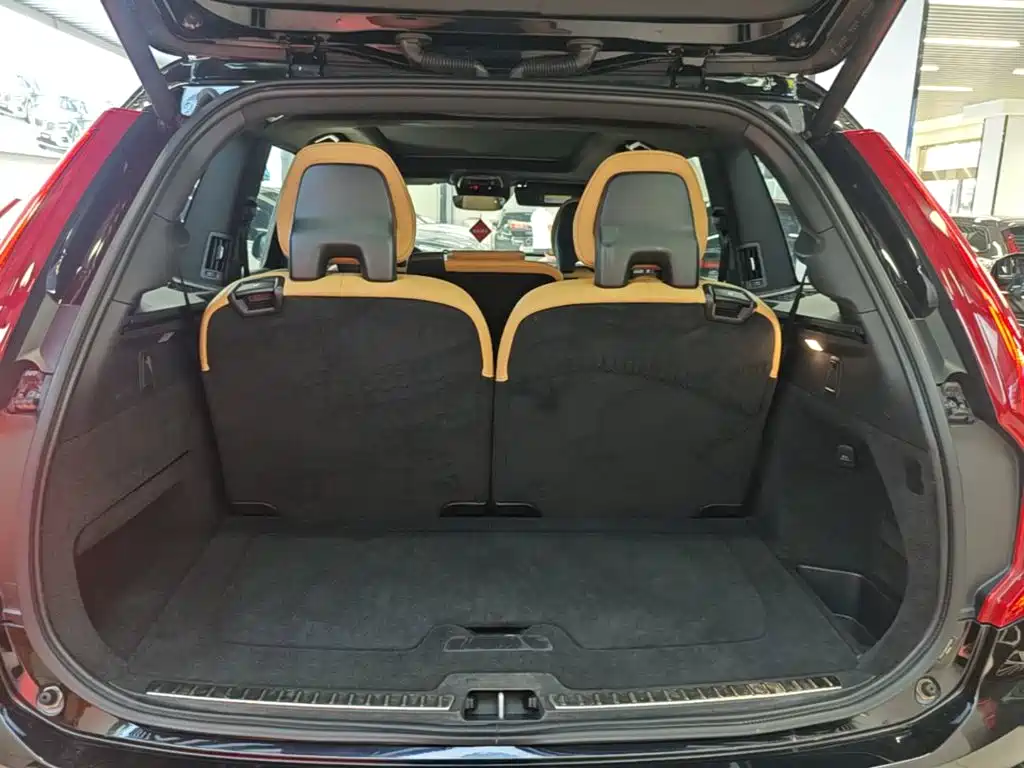 Photo 19 - Volvo XC90