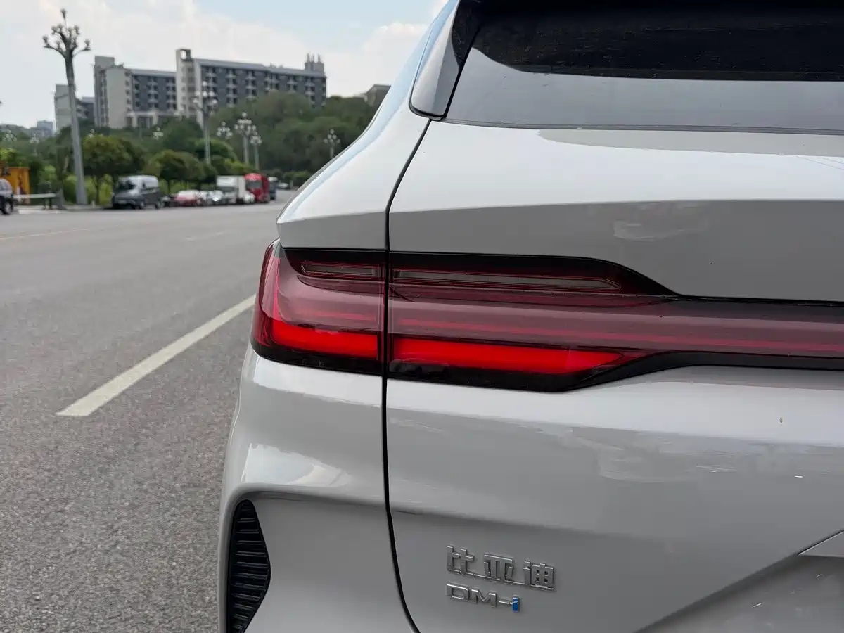 BYD Song PLUS PHEV 2025 2024 Glory Edition DM-i 110km Flagship PLUS