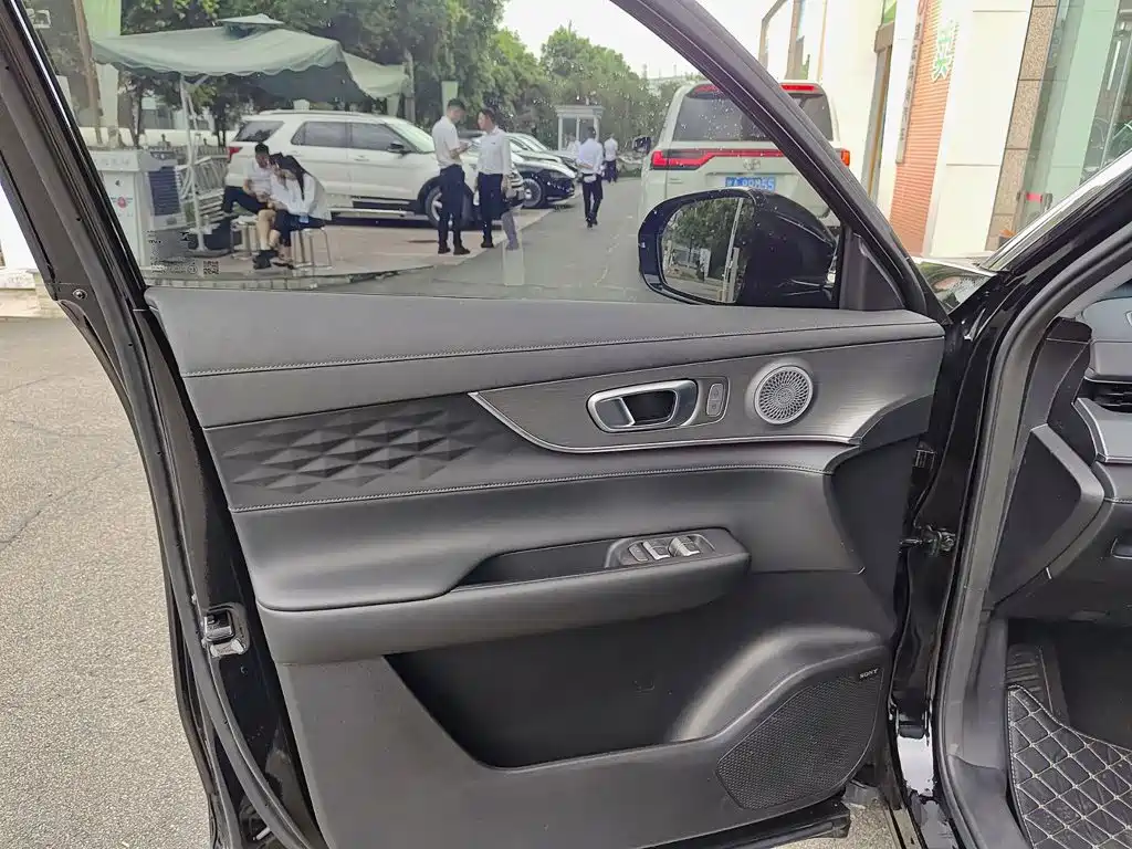 Chery Tiggo 8 PLUS 2025 2025 Model 290TGDI DCT Luxury 7-Seater