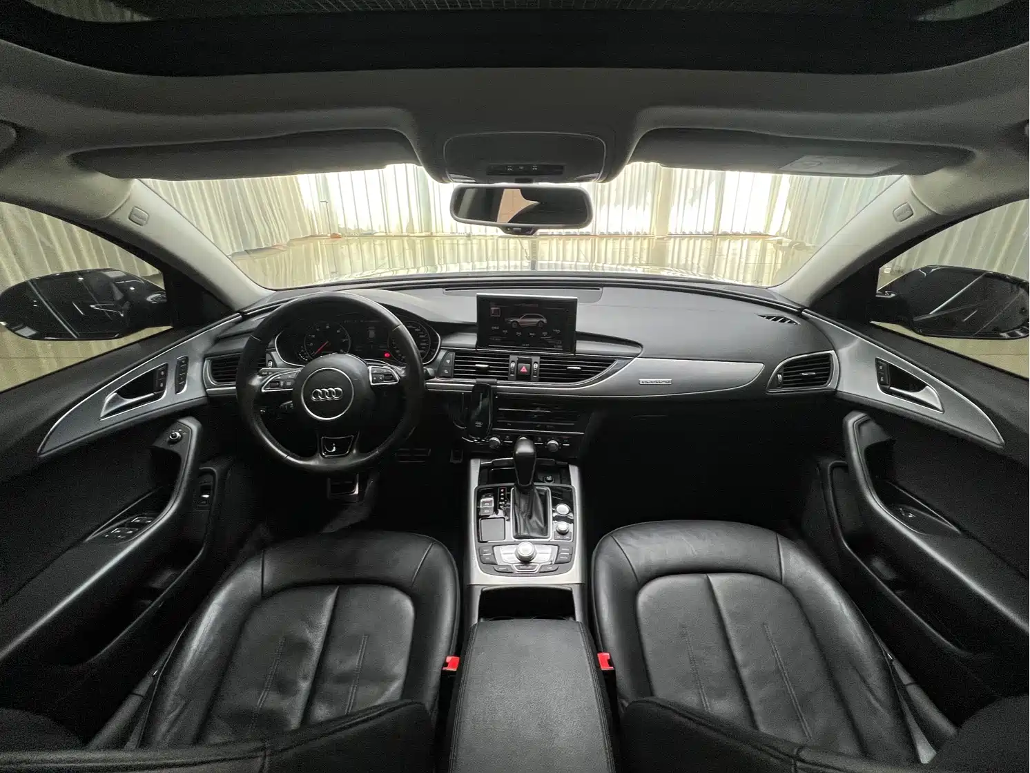 Фото 12 - Audi A6 (Import)