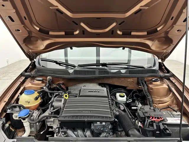 Volkswagen Bora 2018 1.5L Automatic Comfort фото 16