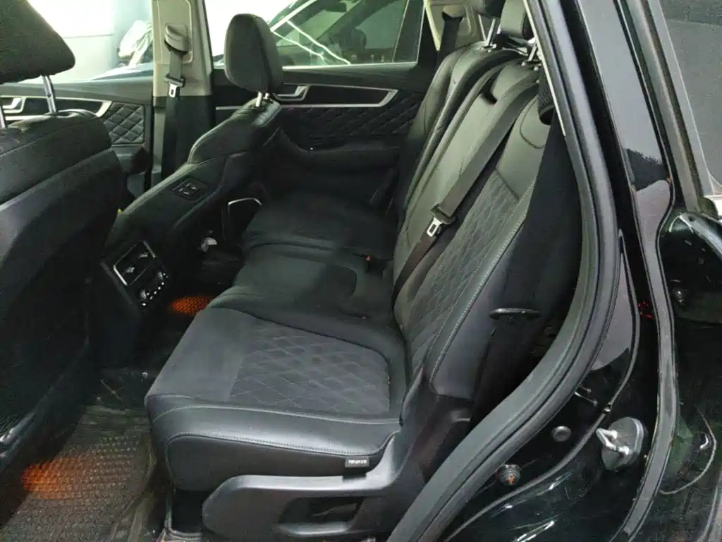 Hongqi HS7 2021 2021 2.0T DCT FWD Smart Connect Qi Xiang Edition