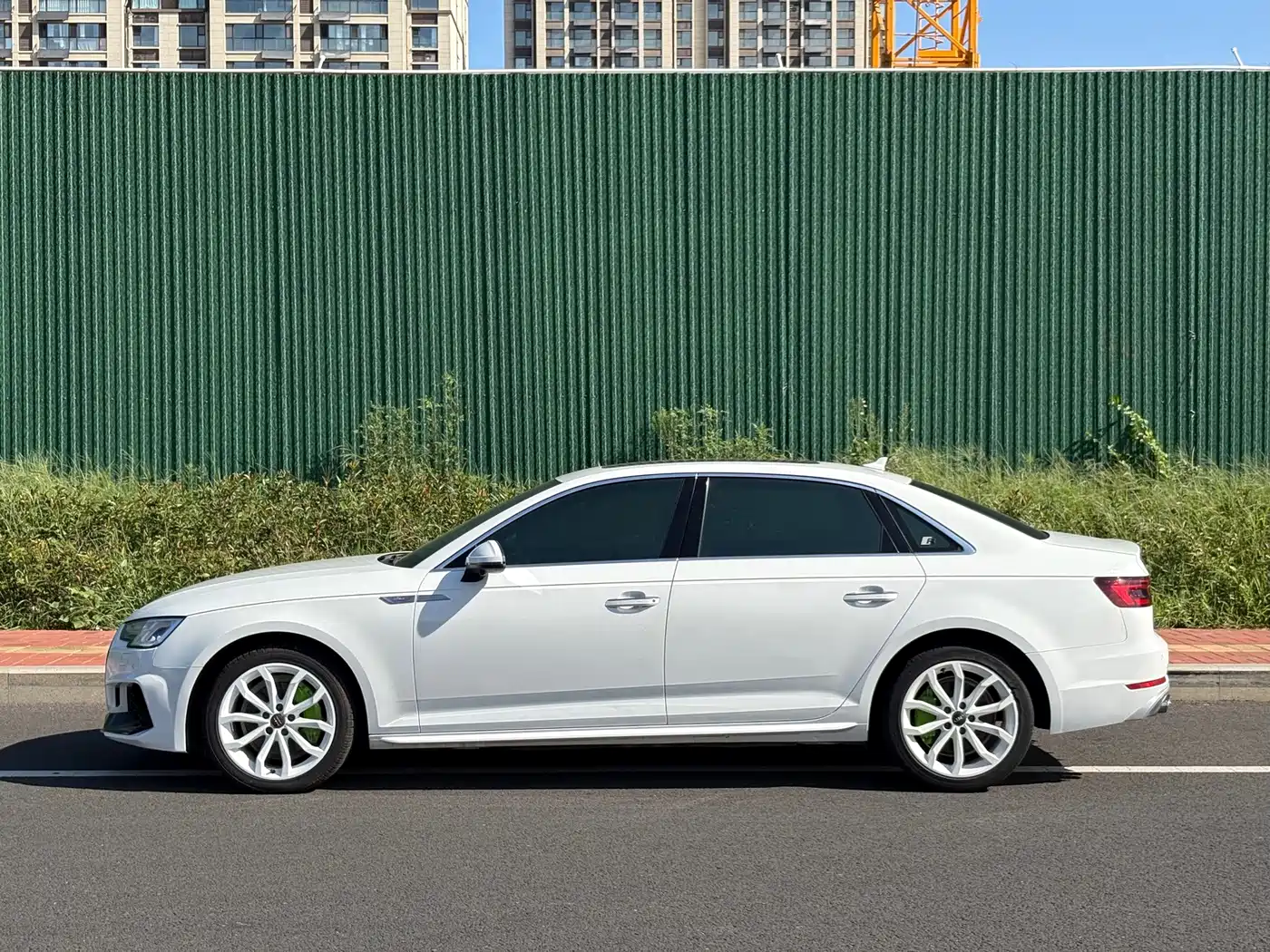 Photo 3 - Audi A4L