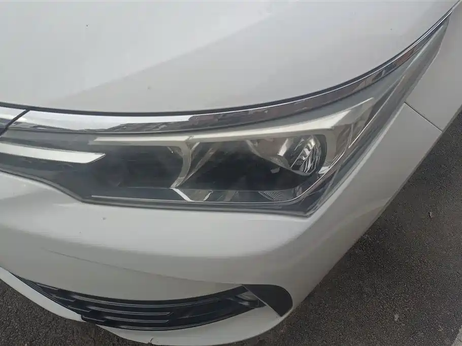 Toyota Corolla 2017 Facelift 1.2T S-CVT GL-i Leather Edition фото 5