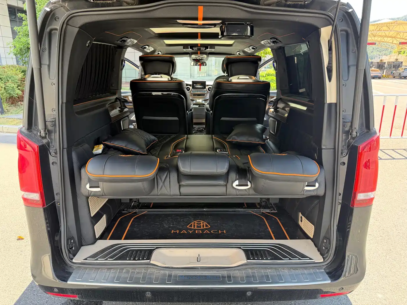 Mercedes-Benz V-Class 2017 2016 V 260 L Premium Long
