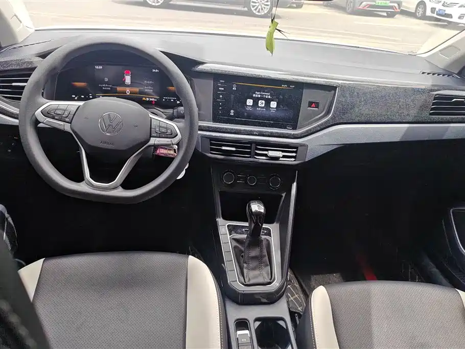 Volkswagen Lavida 2025 New Edge 1.5L Outstanding New Ease фото 12