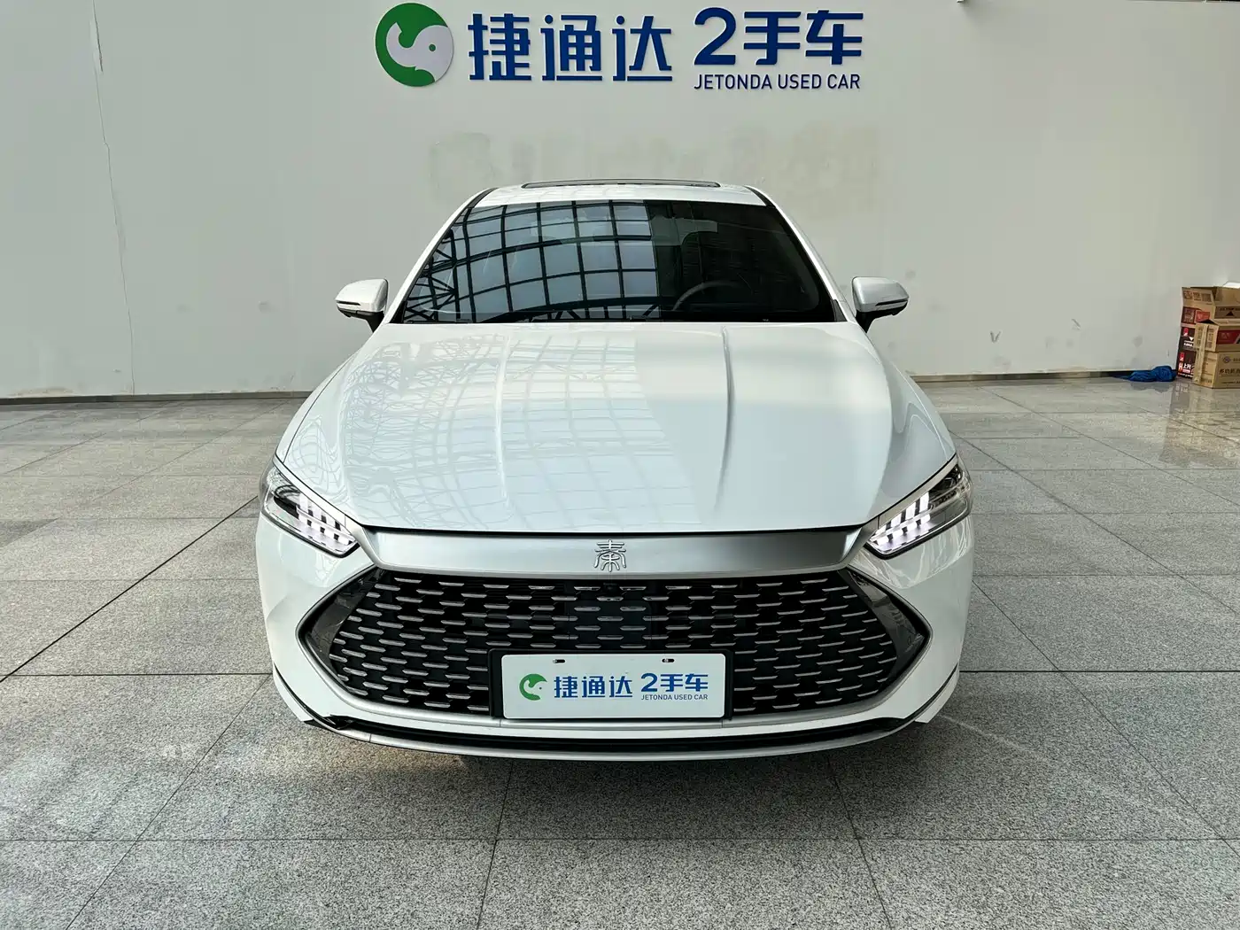 BYD Qin PLUS 2023 Champion Edition DM-i 120KM Surpassing Type фото 2