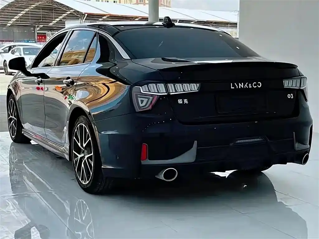 Lynk & Co 03 2020 1.5TD DCT Power Pro Edition фото 9