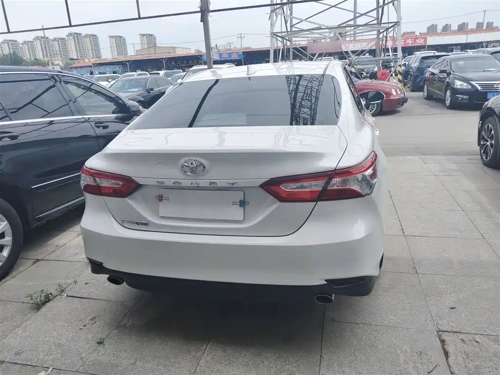 Toyota Camry 2023 2.0GVP Leading Edition фото 12