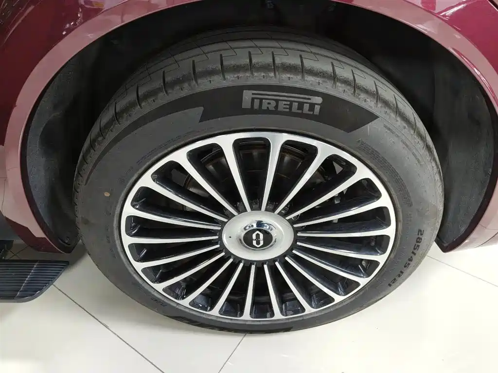 AITO Wenjie AITO M8 2025 Model Extended Range Ultra Edition 53.4kWh 5-Seater фото 27