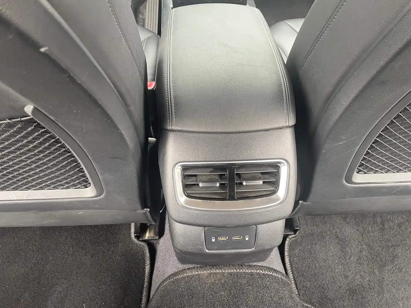 Hongqi H5 2020 1.5T DCT Qi Rhythm Edition фото 9