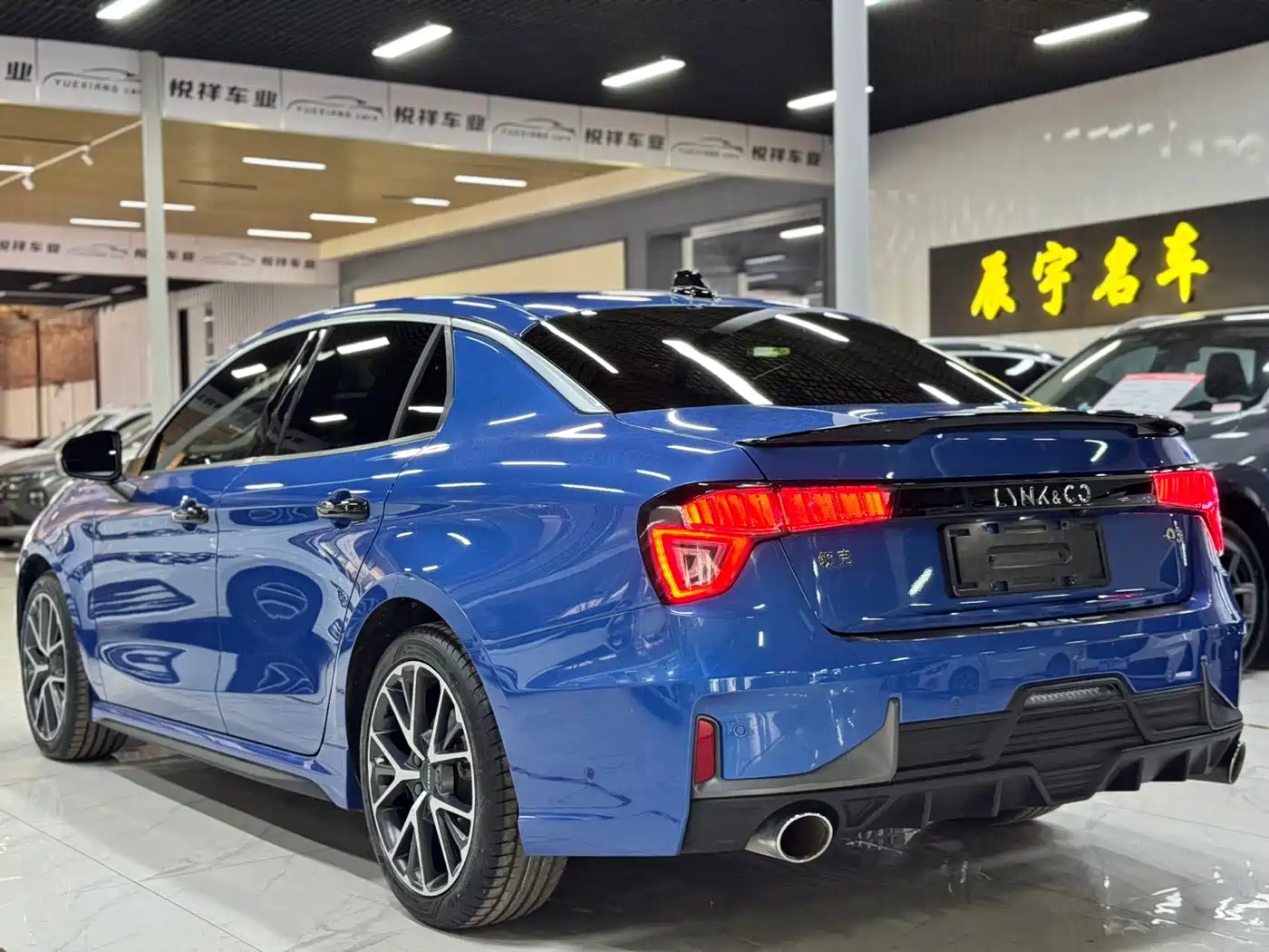 Lynk & Co 03 2021 2.0TD Auto Jin Champion Edition фото 7
