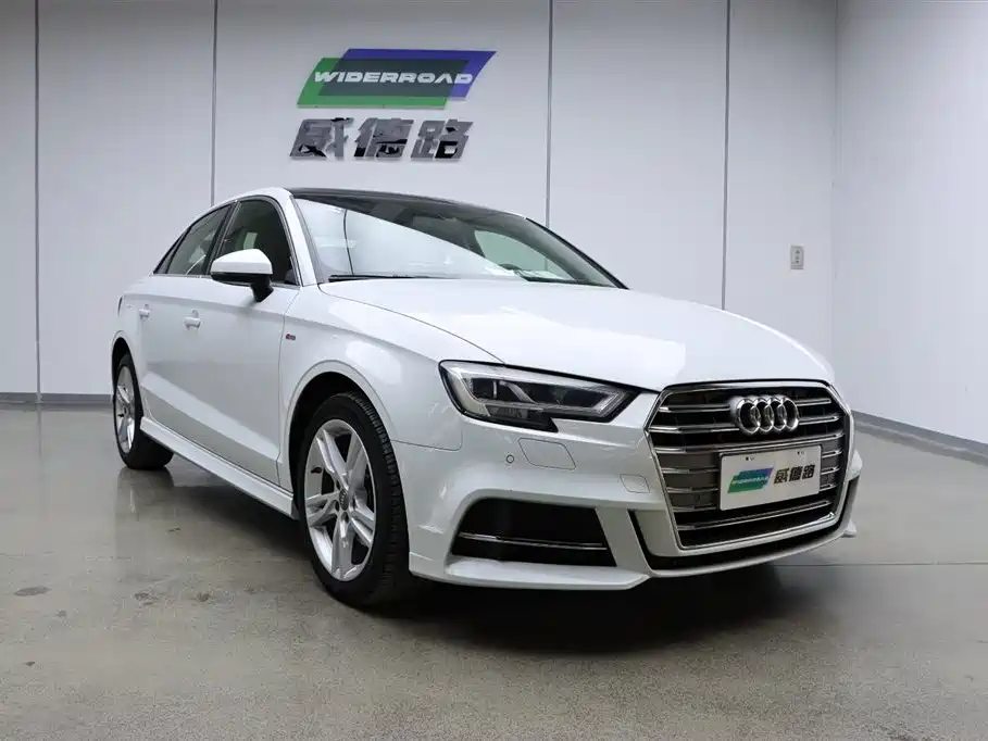 Audi A3 2020 Limousine 35 TFSI Fashion China VI фото 3