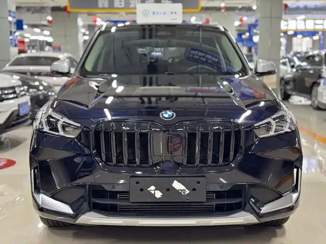 BMW X1 2023 sDrive20Li X Design Package — фото 2
