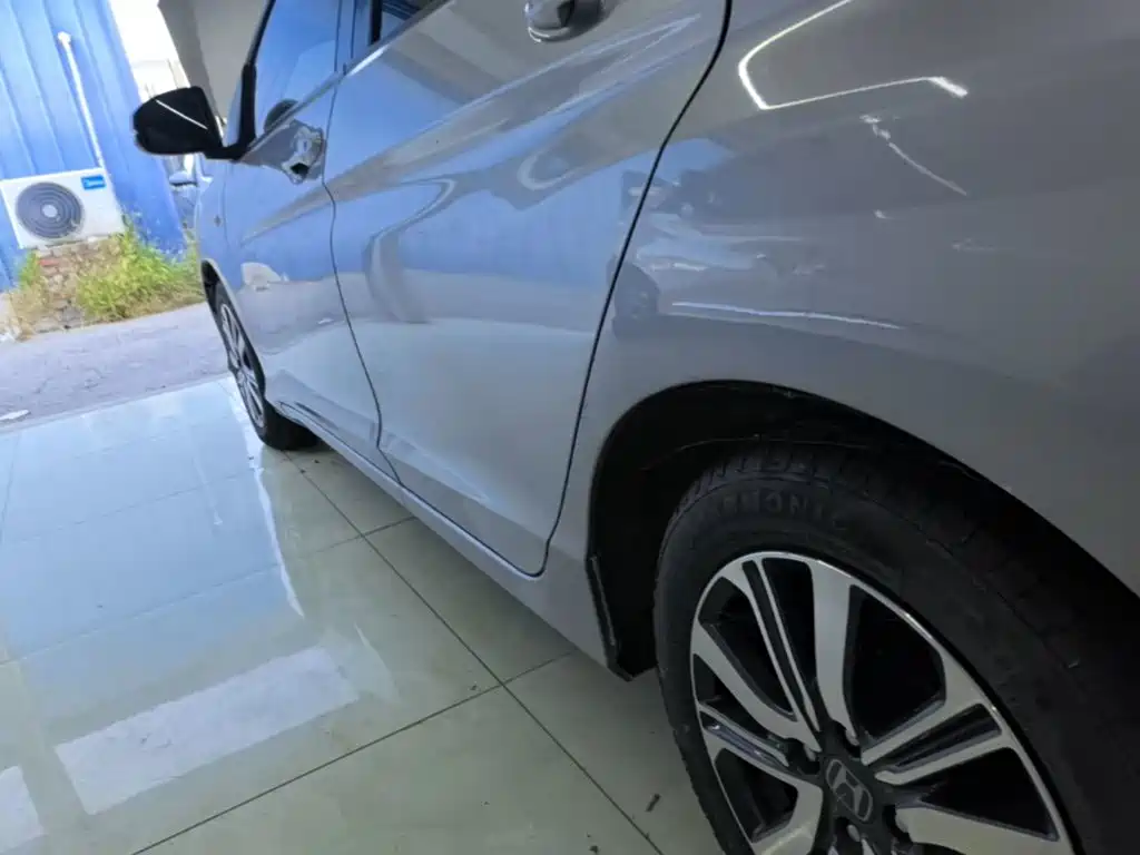 Фото 22 - Honda City