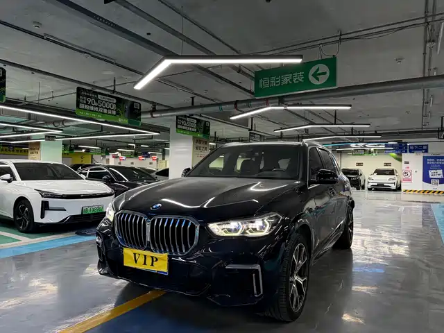 BMW X5 2022 Model xDrive 40Li M Sport Package