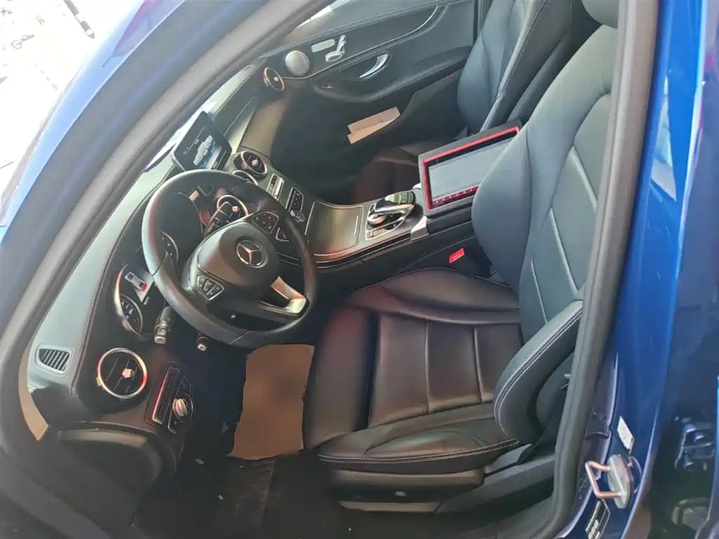 Mercedes-Benz C-Class 2018 C 200 L Sport Achievement Special Edition фото 15