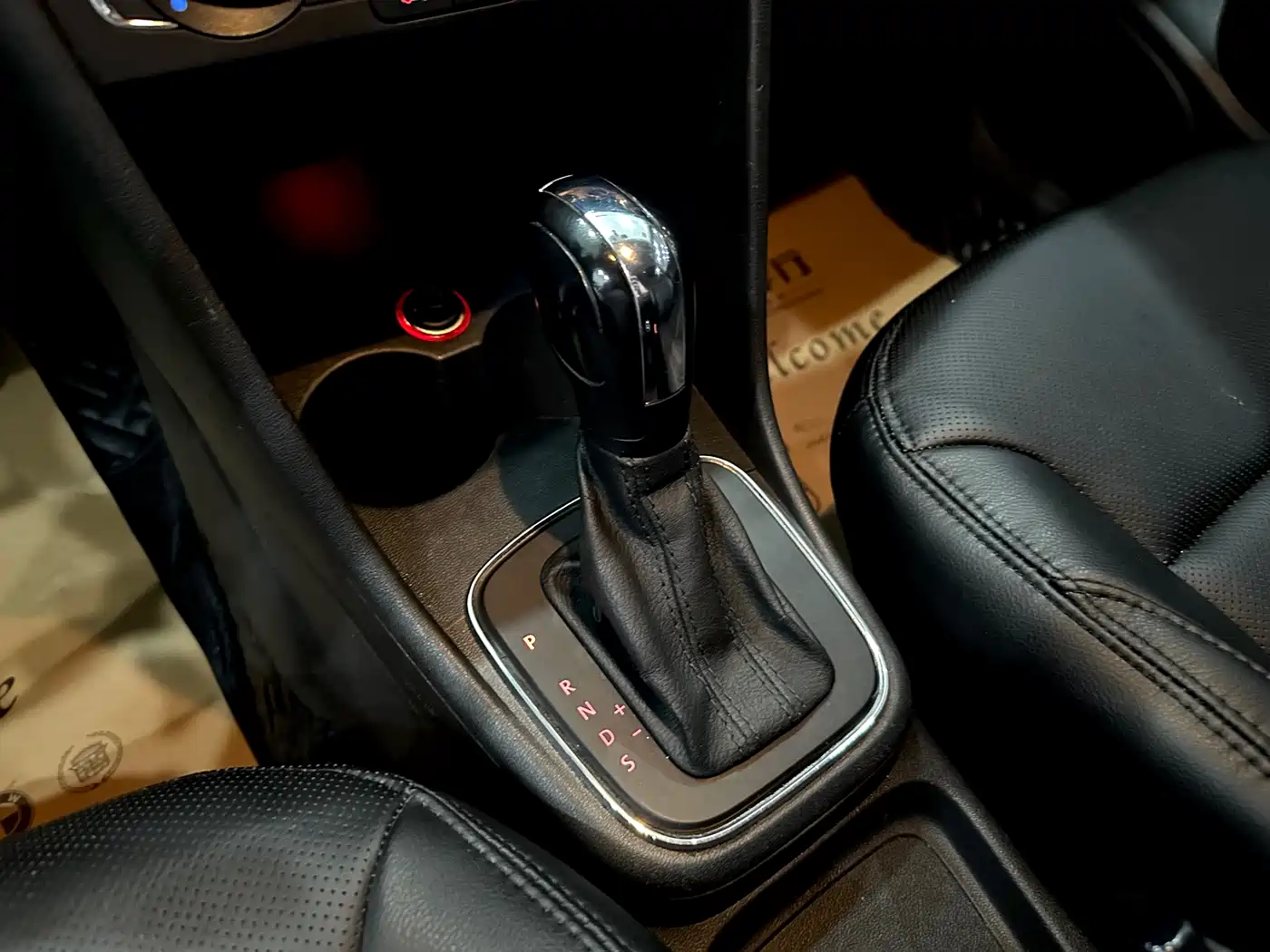 Volkswagen Polo 2014 1.4L Automatic Comfort Edition фото 10