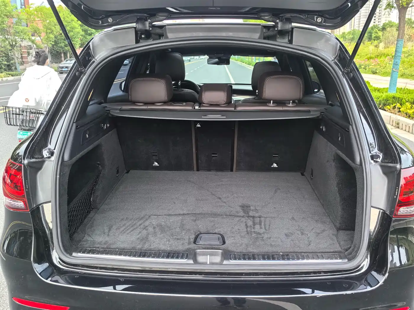 Mercedes-Benz GLC 2021 GLC 300 L 4MATIC Sporty фото 32