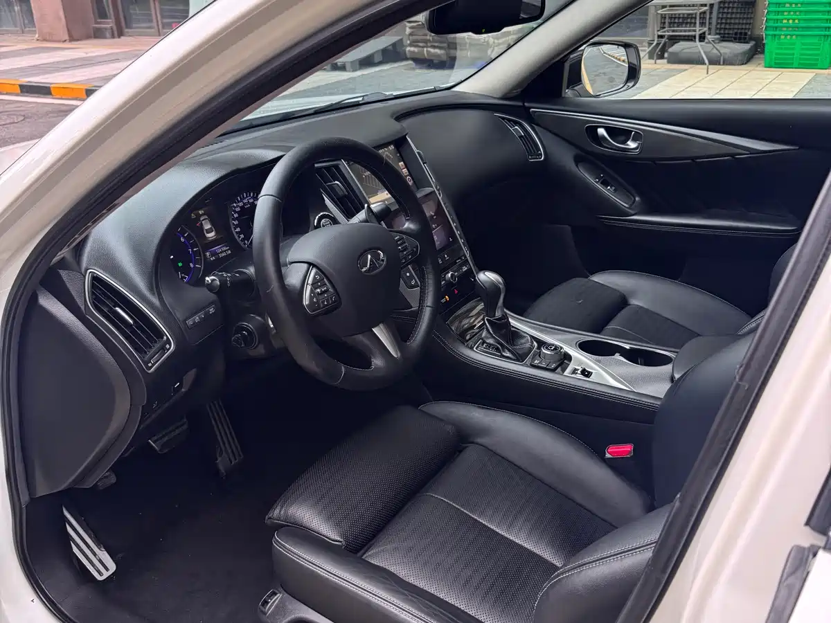 Infiniti Q50L 2015 2.0T Sport фото 13