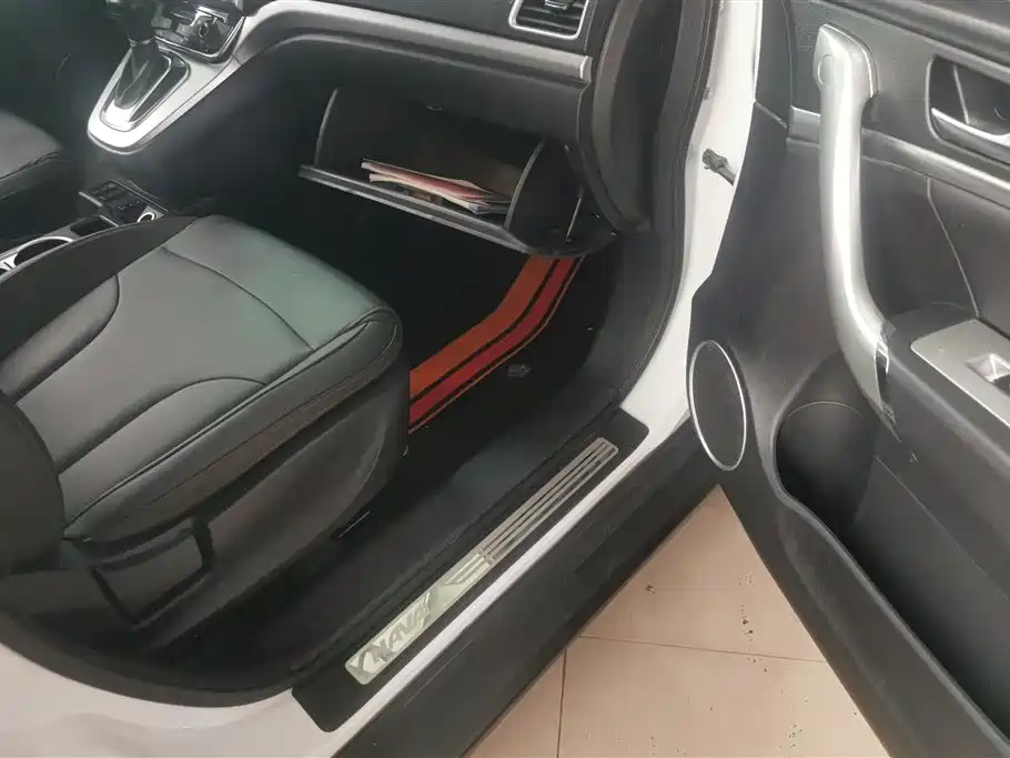 Haval H6 2017 Red Label Sport 1.5T Automatic 2WD Luxury фото 8