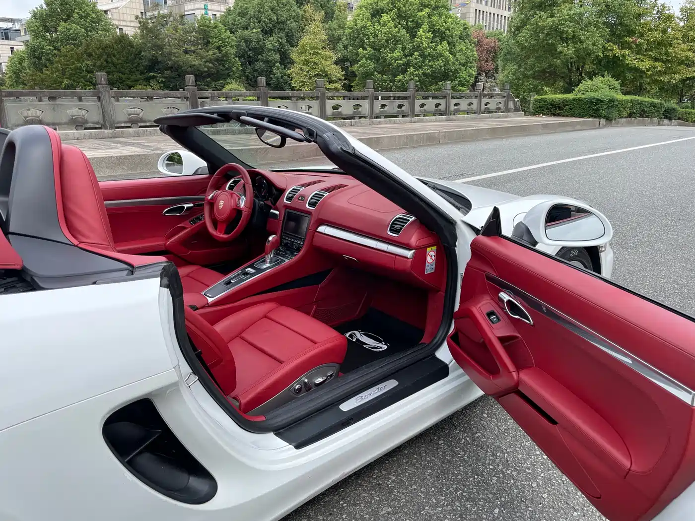 Porsche Boxster 2015 Boxster Style Edition 2.7L фото 23