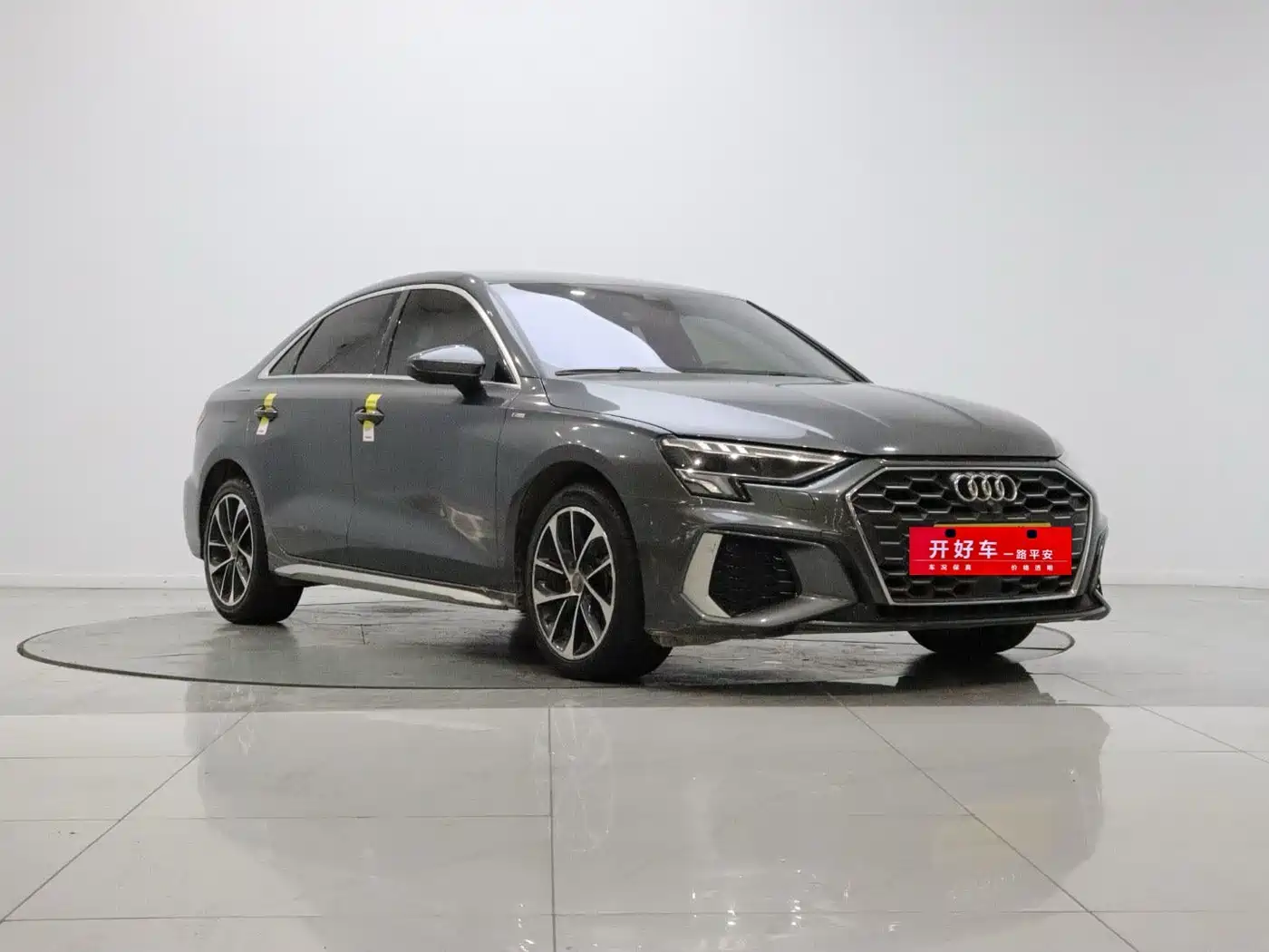 Photo 3 - Audi A3