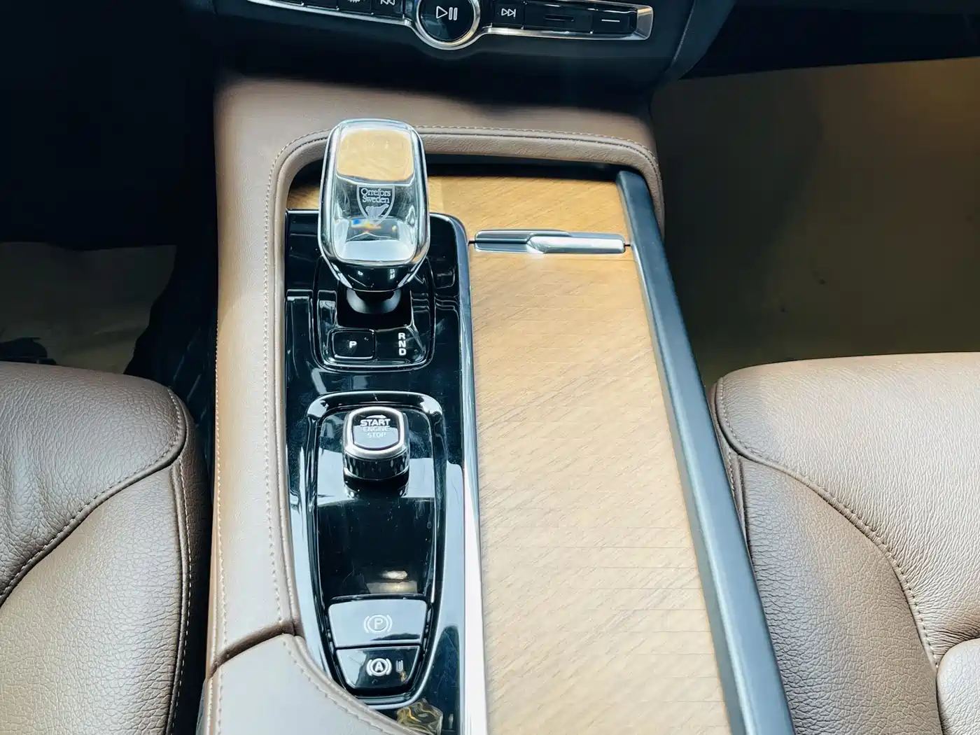 VOLVO S90