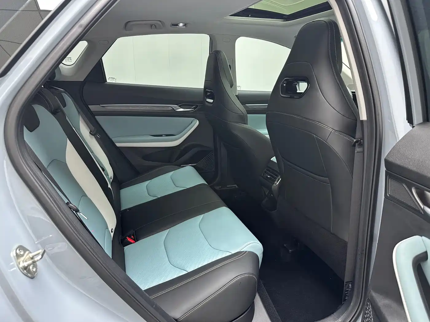 Geely Emgrand S 2023 2022 1.4T CVT Crossover Player