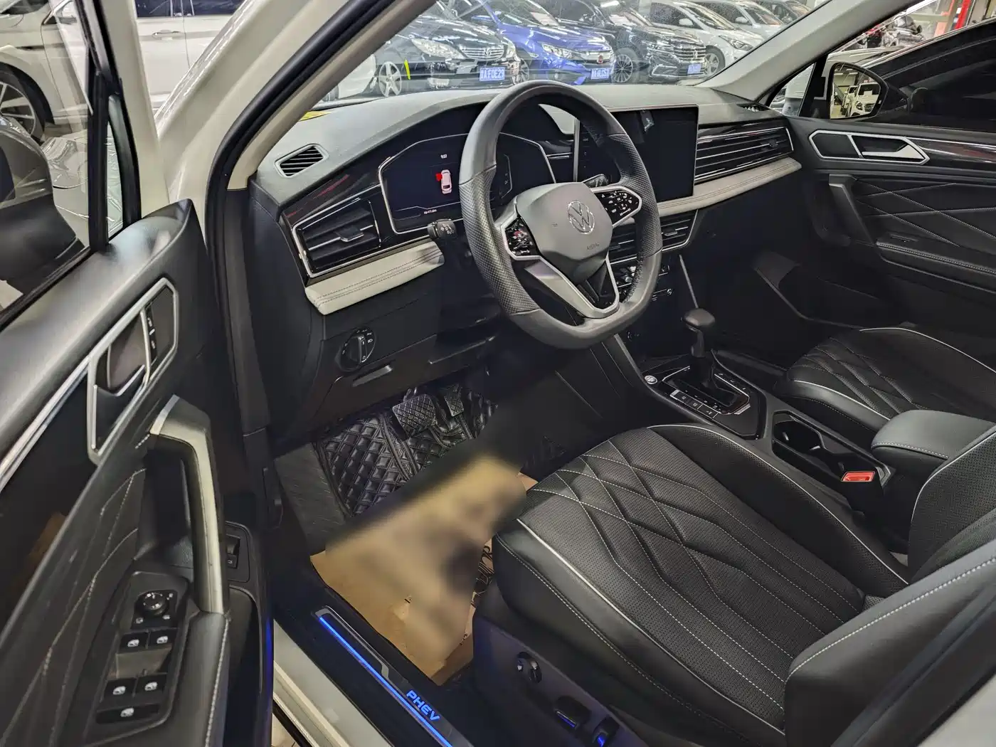 VOLKSWAGEN TIGUAN L NEW ENERGY