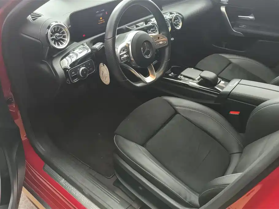 MERCEDES-BENZ A CLASS