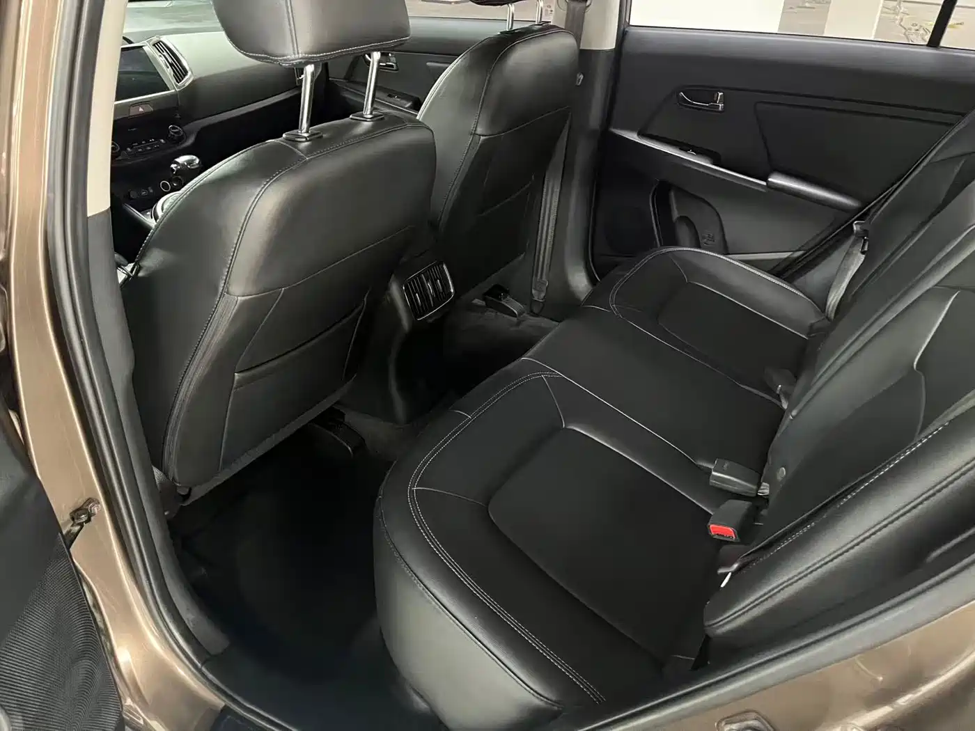 Kia Sportage 2016 2.0L Automatic 2WD DLX фото 24