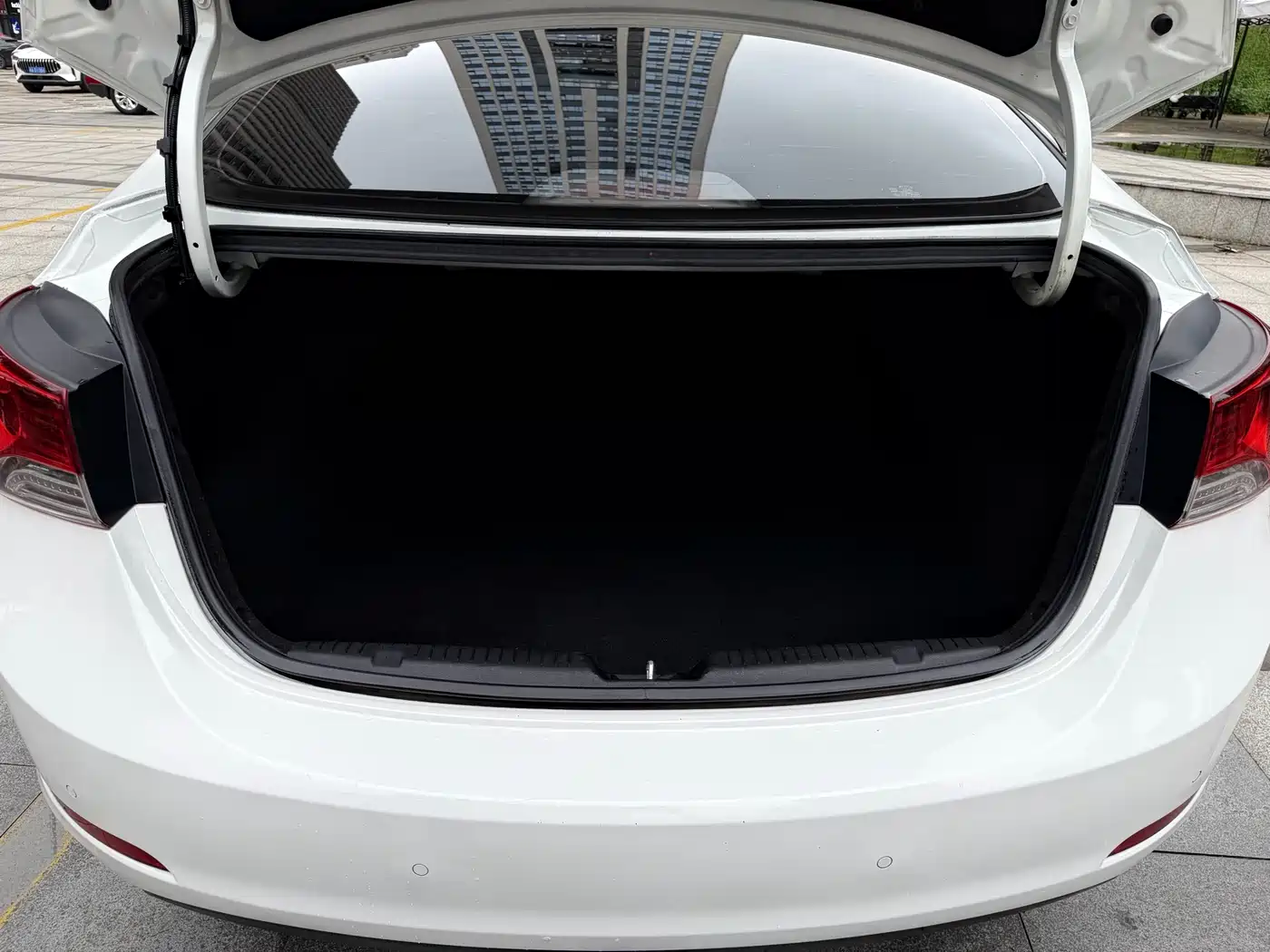 Hyundai Langdong 2015 1.6L Auto Trend фото 12