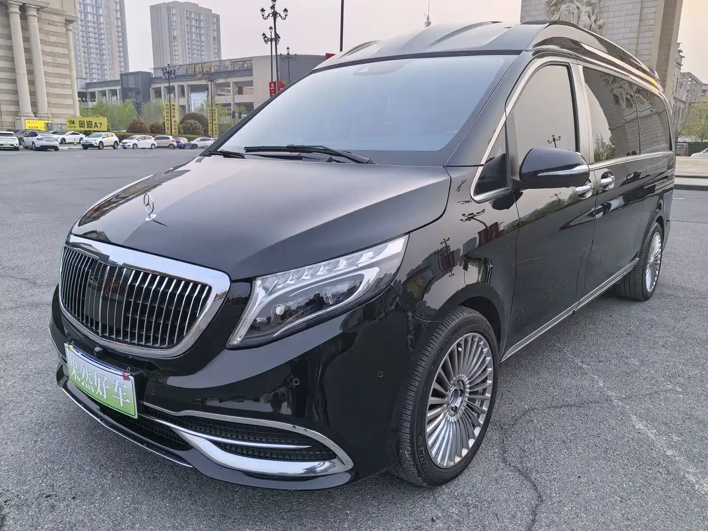 MERCEDES-BENZ V CLASS