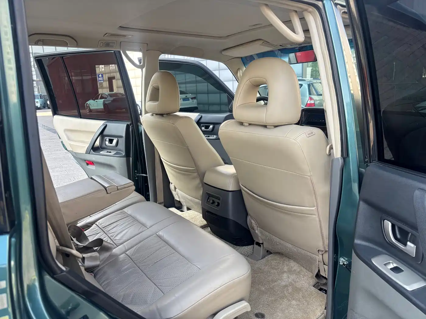 Mitsubishi Pajero 2011 Mitsubishi Pajero V73 3.0L AT GLS фото 11