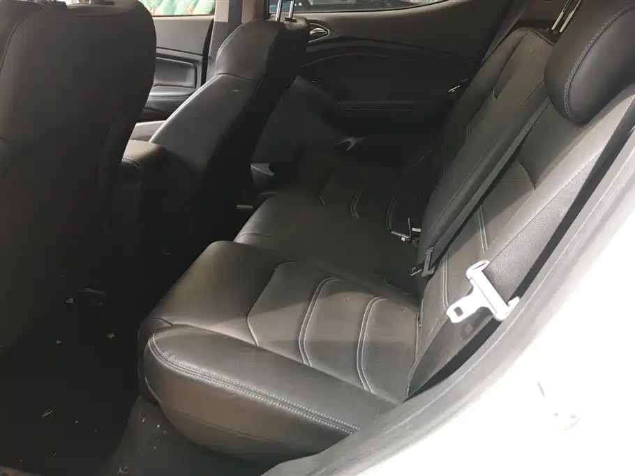 BYD Yuan New Energy 2018 EV360 Smart Connected Cool Edition фото 11