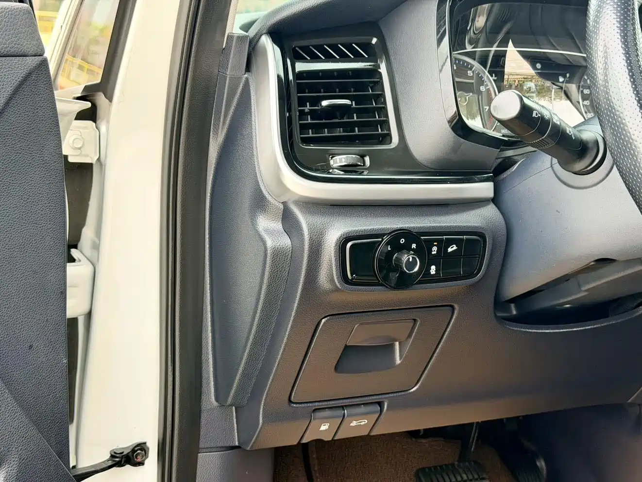 GAC Trumpchi Trumpchi M8 2020 Pilot 390T Premium Edition фото 22