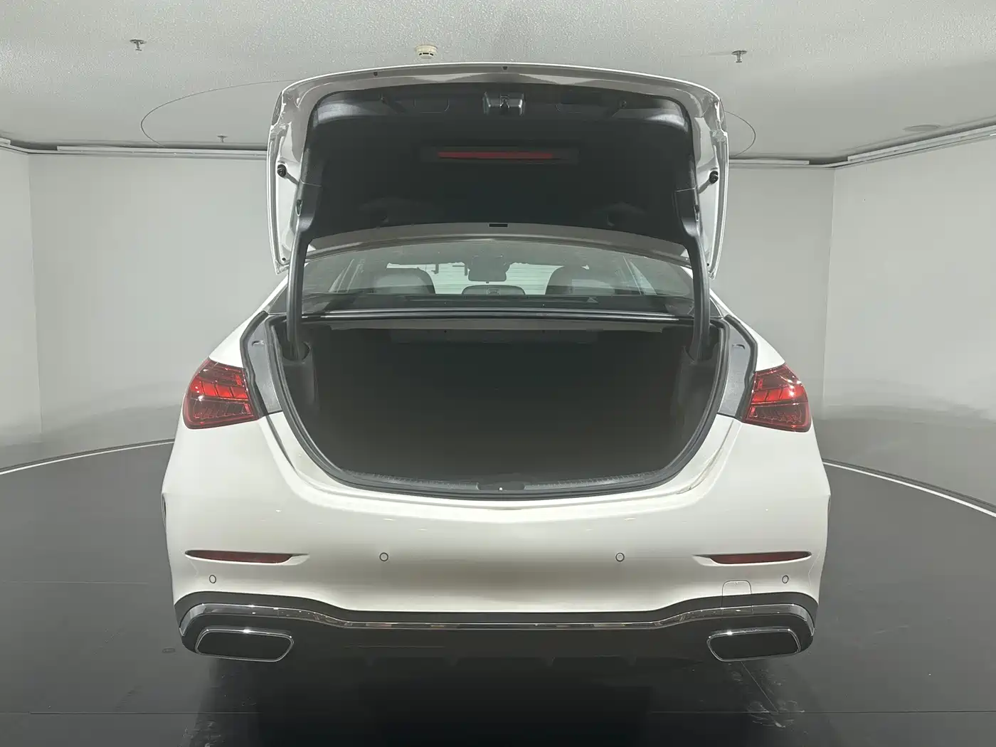 Mercedes-Benz C-Class 2025 C 260 L Sport Edition фото 17
