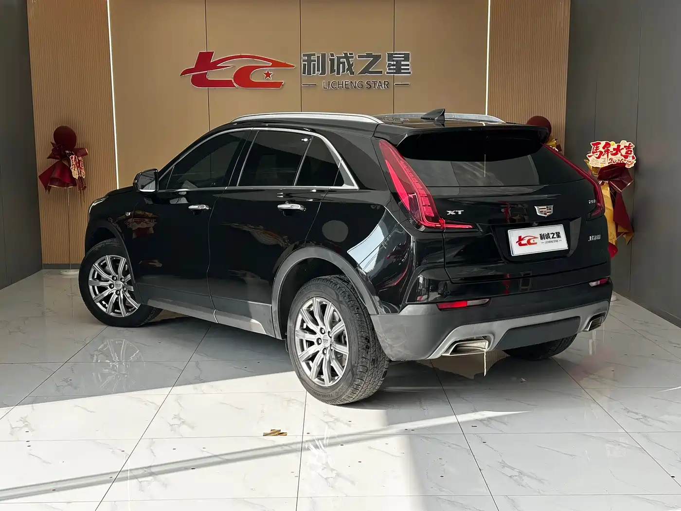 CADILLAC XT4
