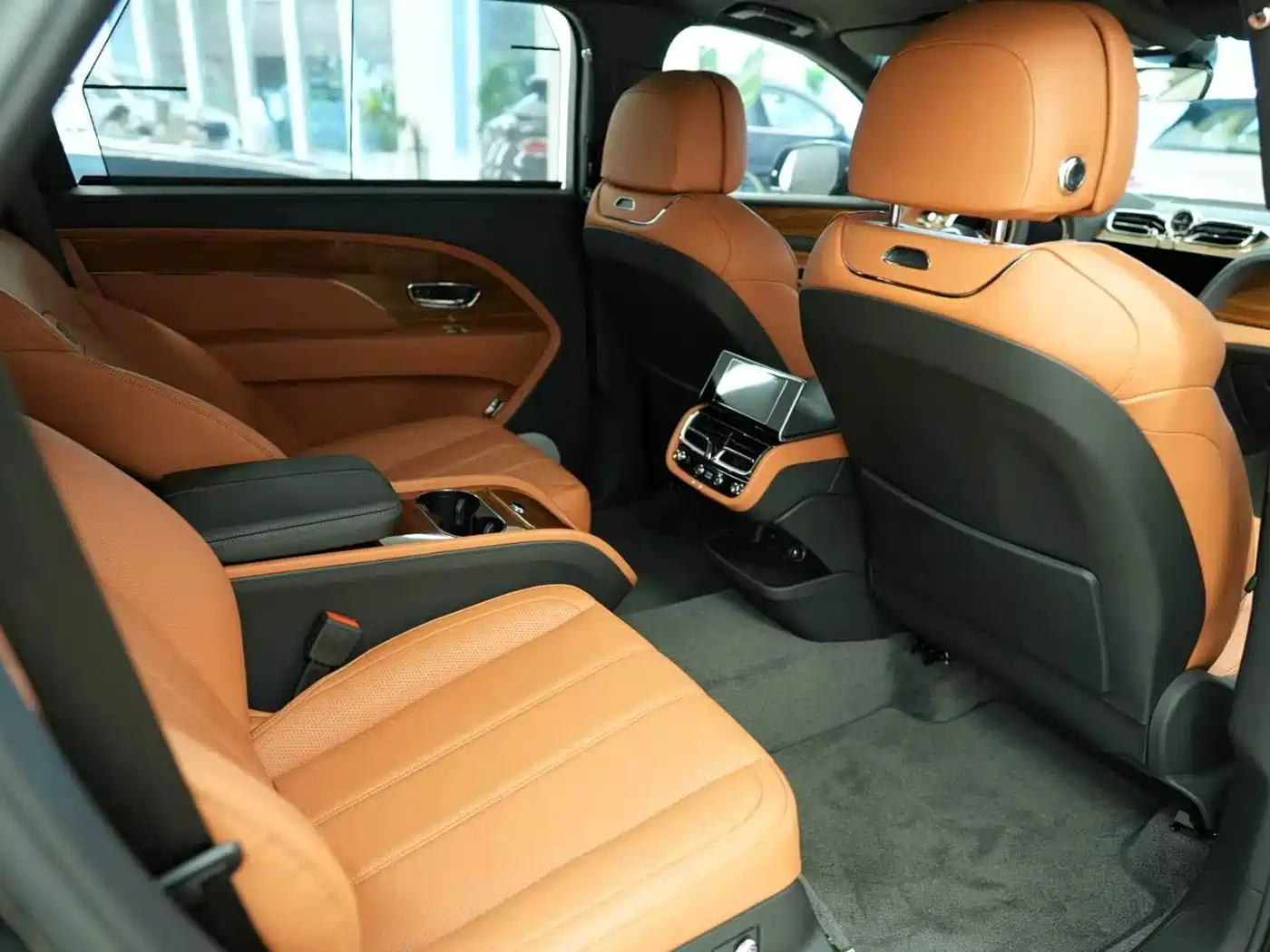 Bentley Bentayga 2025 2024 4.0T V8 Long Wheelbase
