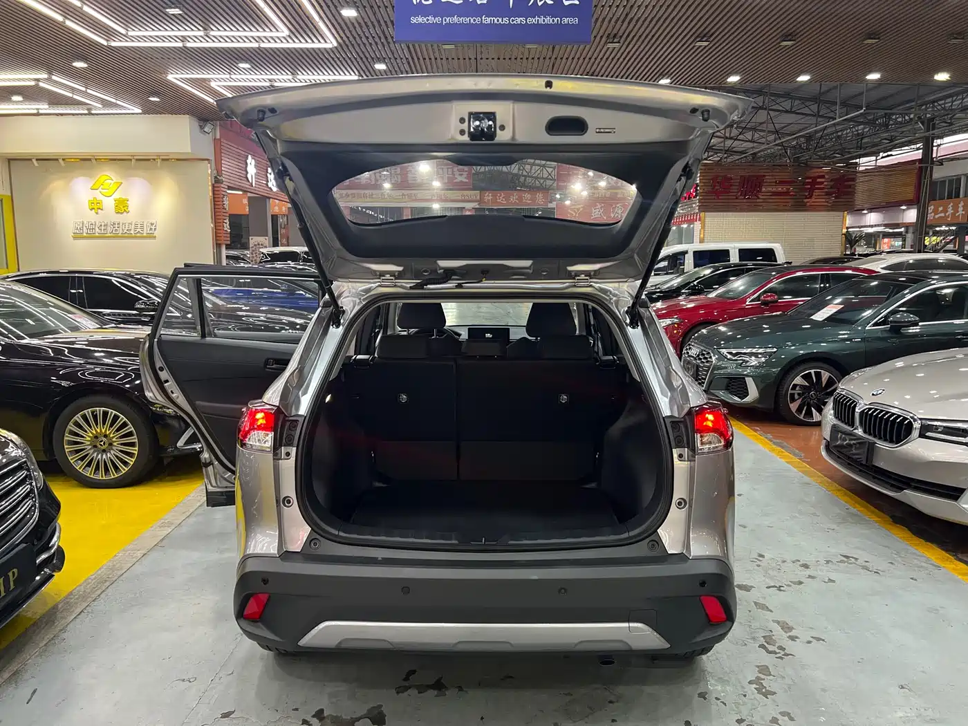 Toyota Corolla Cross 2024 2.0L Elite Edition фото 11
