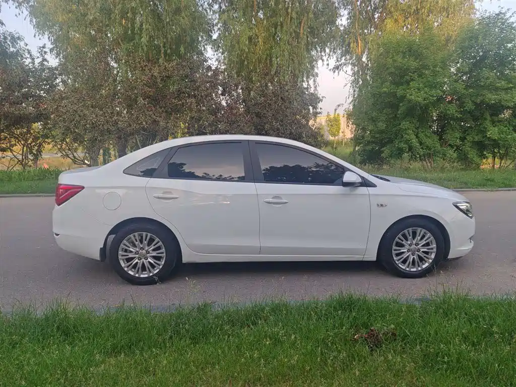 Buick Excelle 2015 15N Automatic Luxury фото 8