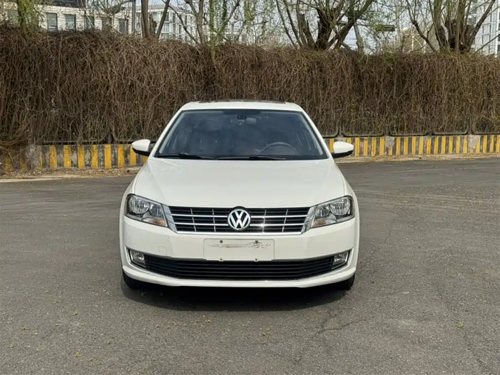 Volkswagen Lavida 2013 Facelift Classic 1.6L Automatic Comfort фото 6
