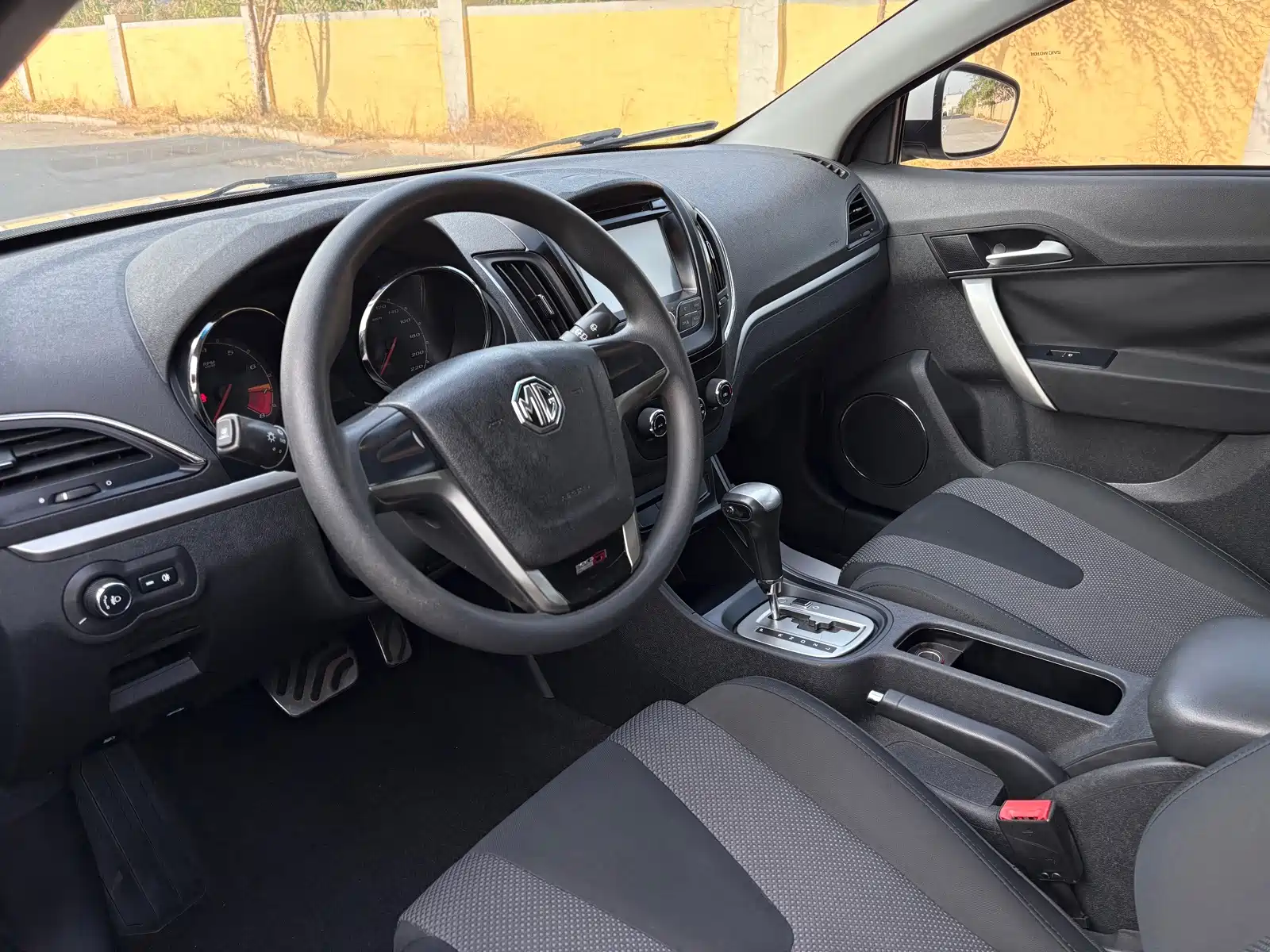 Фото 7 - MG MG5