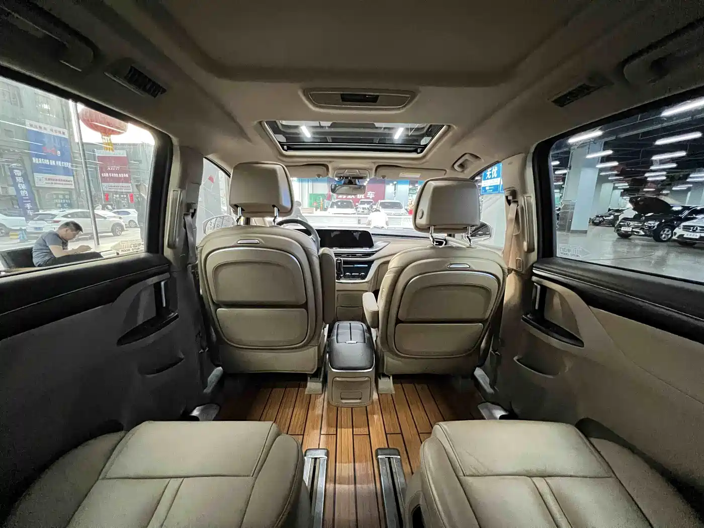 Buick GL8 2020 Model ES Landglory 653T Premium фото 11