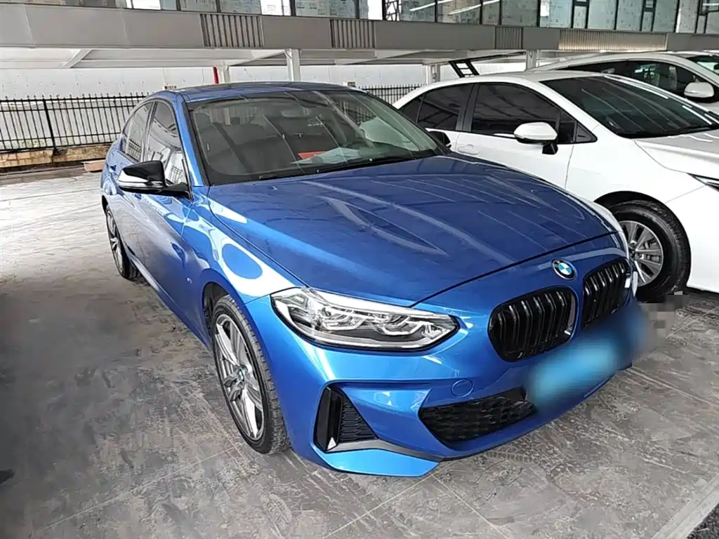 BMW 1 Series 2019 120i Leading M Sport Package фото 4