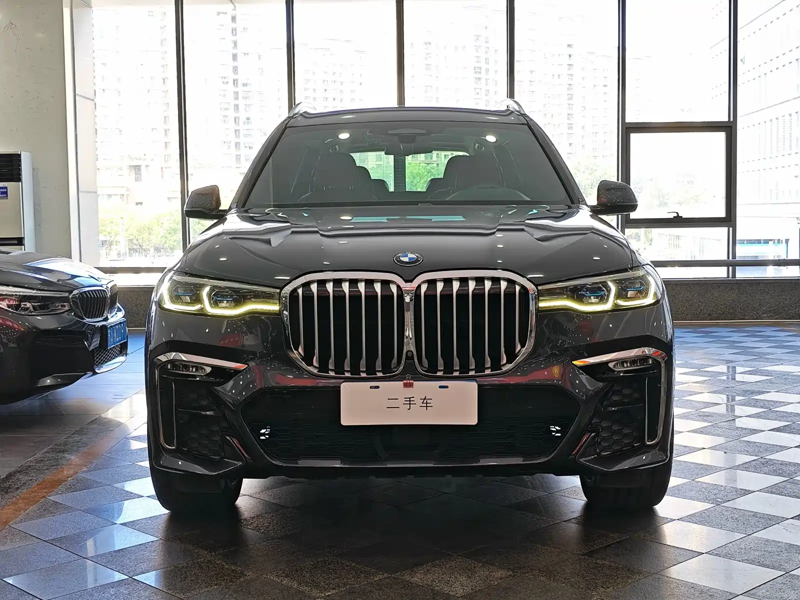 Фото 2 - BMW X7