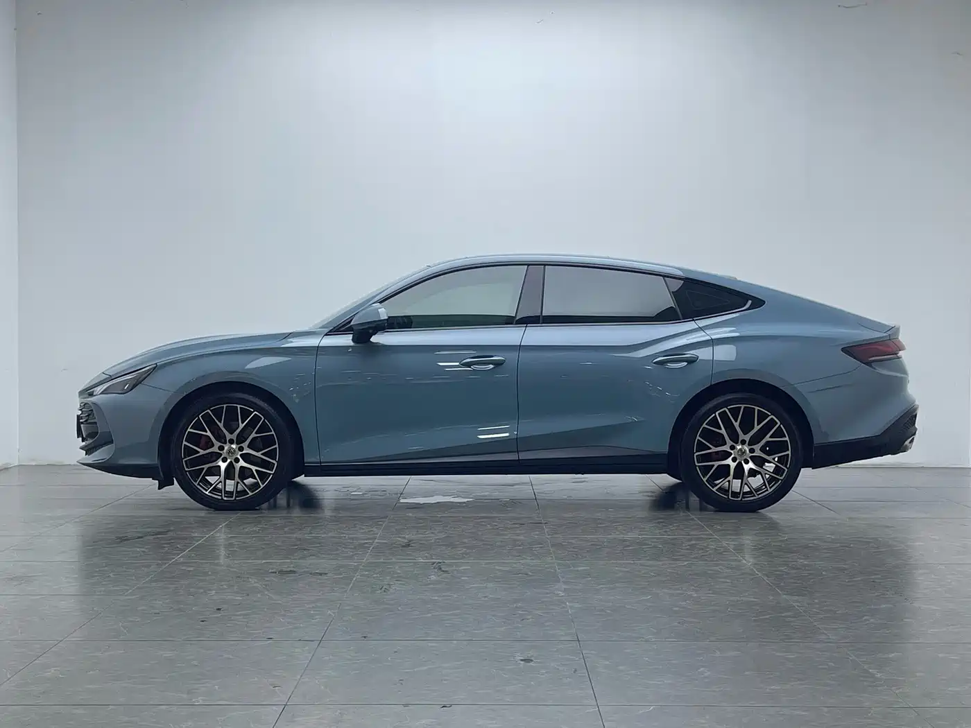 MG MG7 2026 2026 Model 2.0T 405 AT Luxury Edition