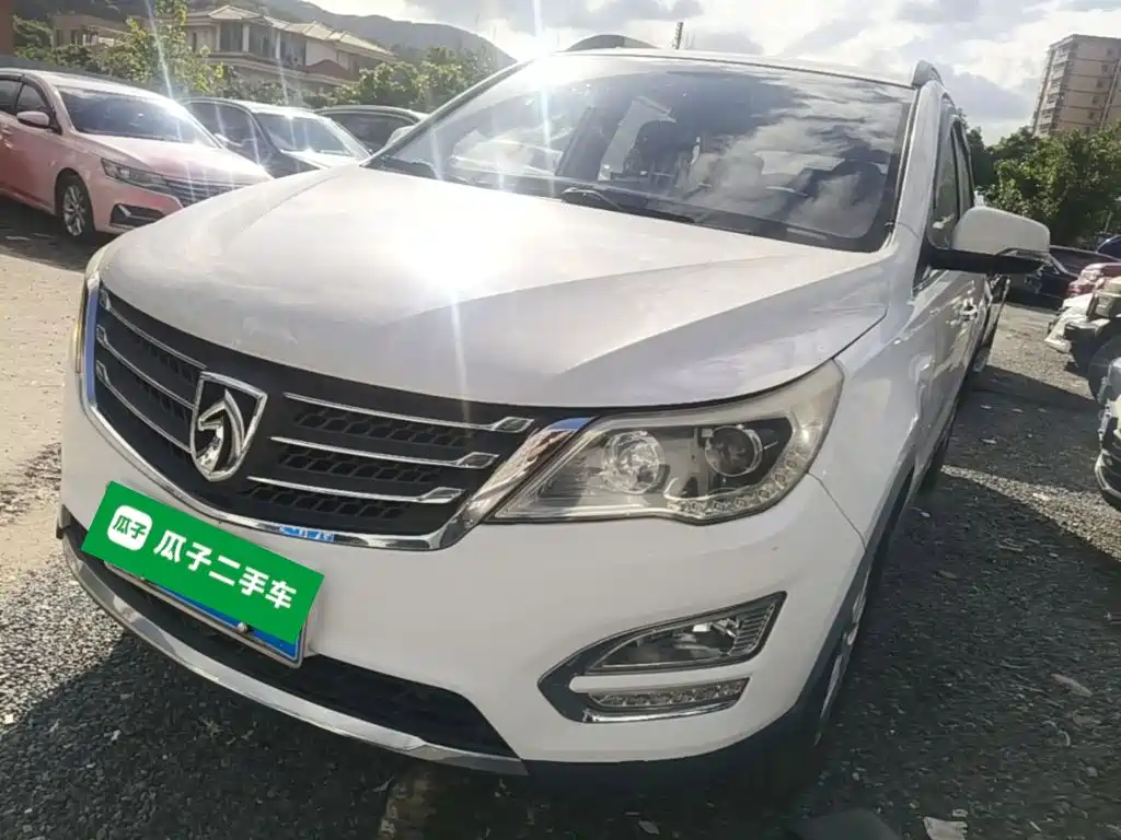Baojun 560 2015 2015 1.8L Manual Elite